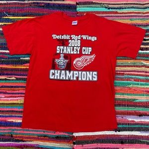 Red wings T-shirt